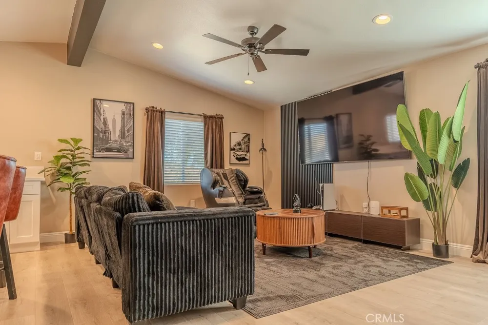 22793 Betty Perris, CA 92570