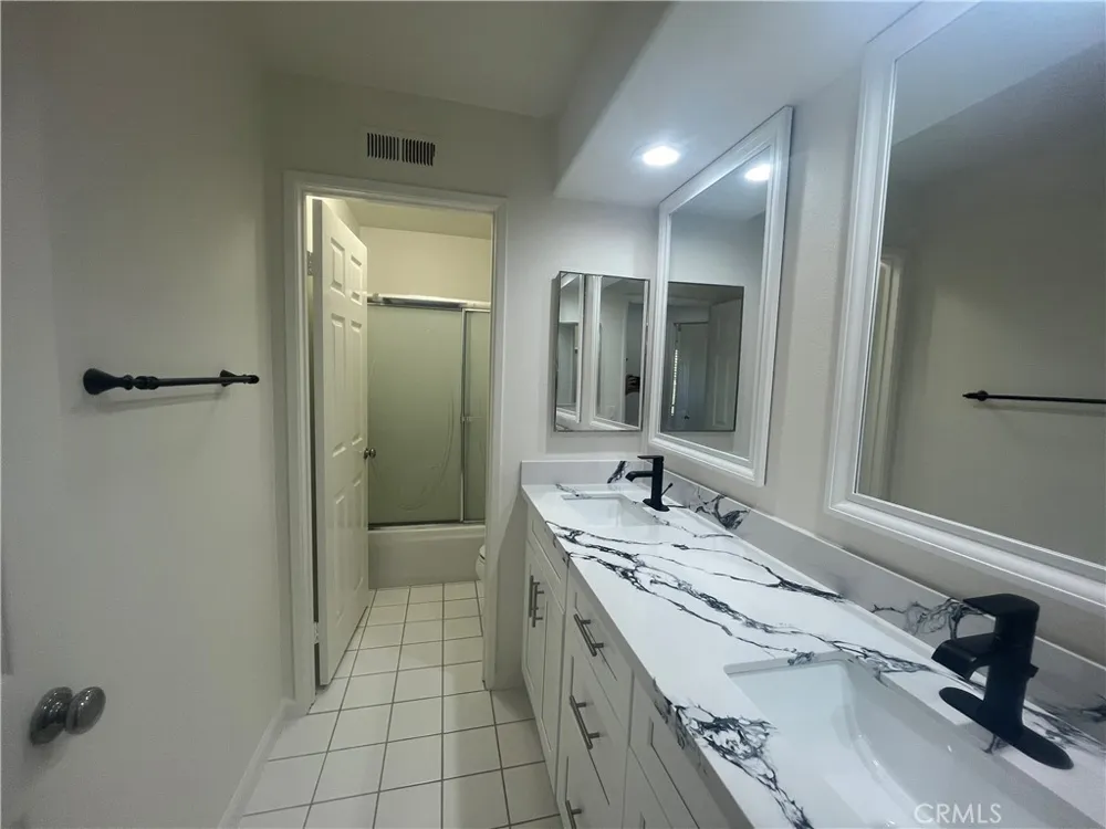 7911 E Horizon View Anaheim, CA 92808