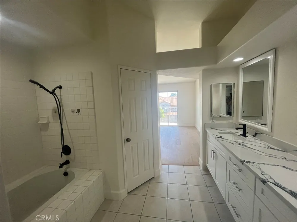 7911 E Horizon View Anaheim, CA 92808