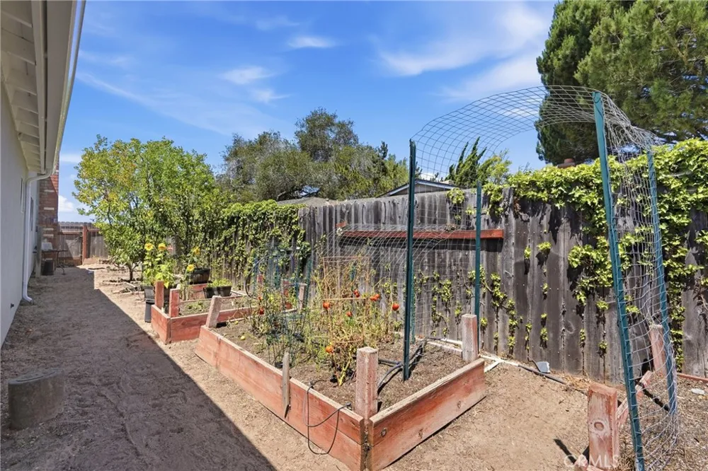 3898 Crestmont Santa Maria, CA 93455