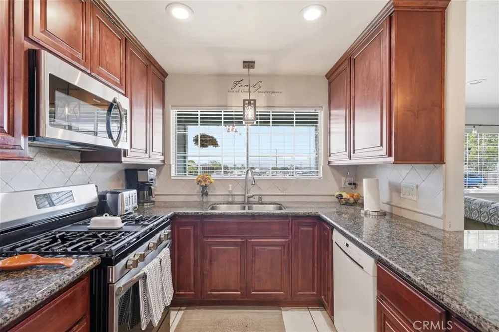 3898 Crestmont Santa Maria, CA 93455
