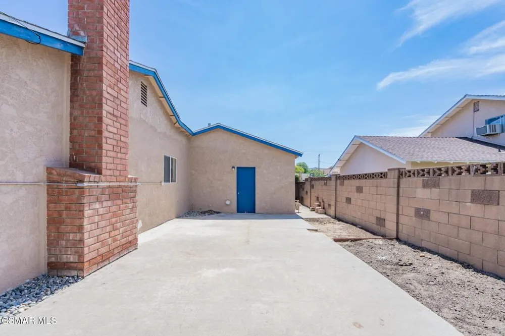 1421 Lowery Street Simi Valley, CA 93065