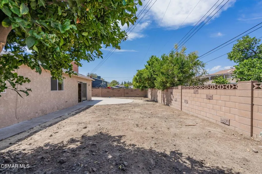 1421 Lowery Street Simi Valley, CA 93065