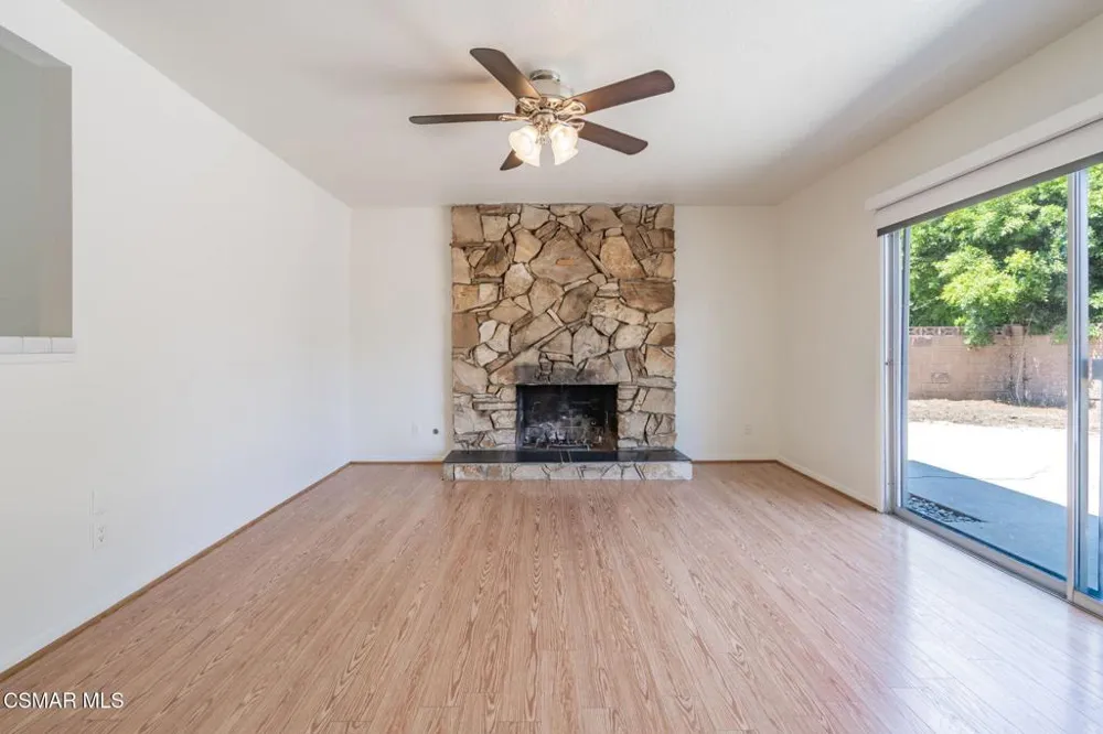 1421 Lowery Street Simi Valley, CA 93065