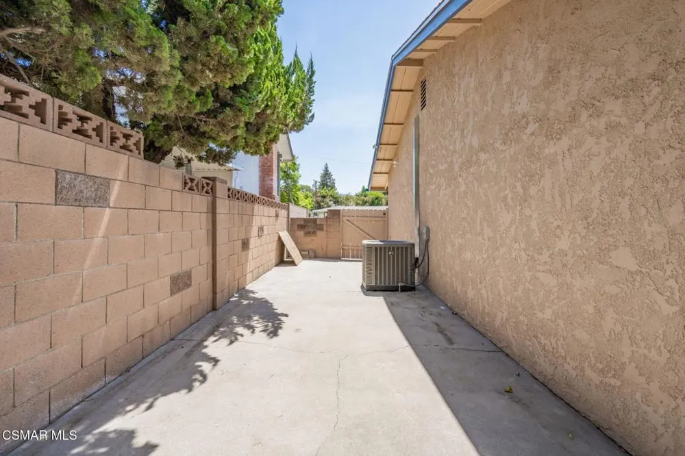 1421 Lowery Street Simi Valley, CA 93065
