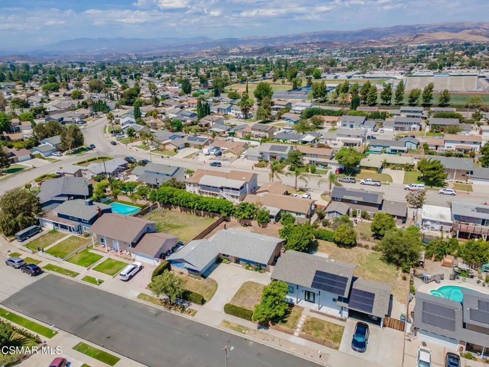 1421 Lowery Street Simi Valley, CA 93065