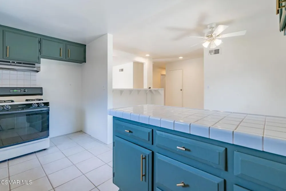 1421 Lowery Street Simi Valley, CA 93065