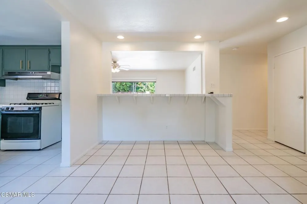 1421 Lowery Street Simi Valley, CA 93065