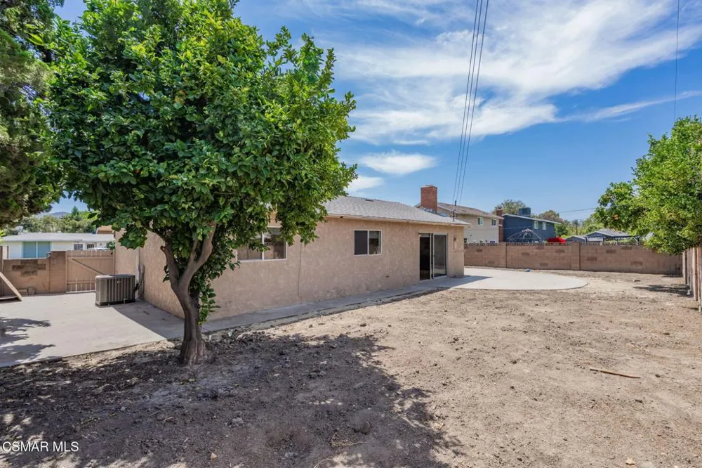 1421 Lowery Street Simi Valley, CA 93065