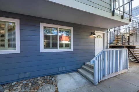 605 Highland Avenue #4