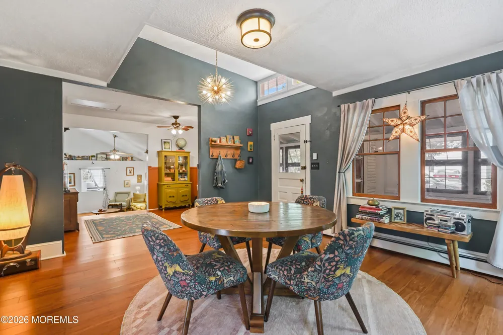 318 Capstan Avenue Beachwood, NJ 08722