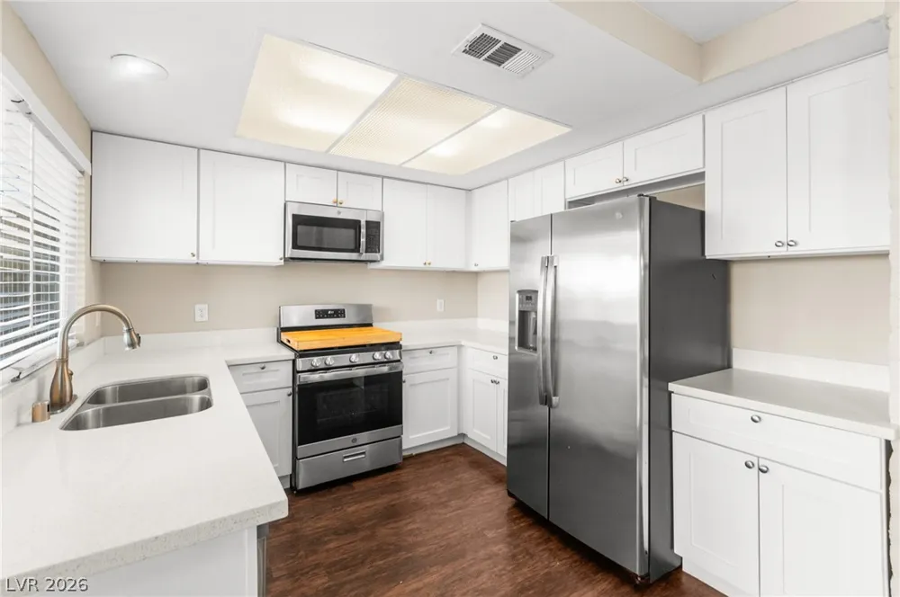 2503 Siesta Avenue Las Vegas, NV 89121
