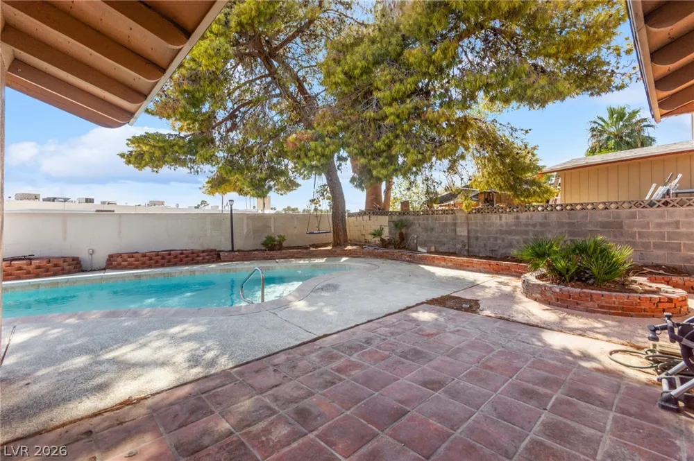 2503 Siesta Avenue Las Vegas, NV 89121