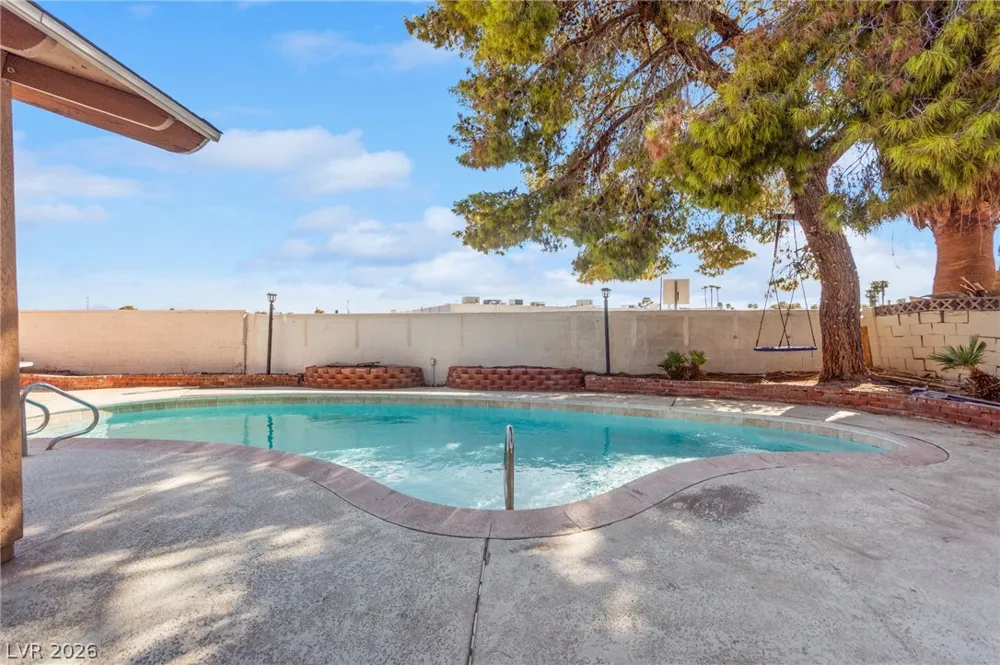 2503 Siesta Avenue Las Vegas, NV 89121