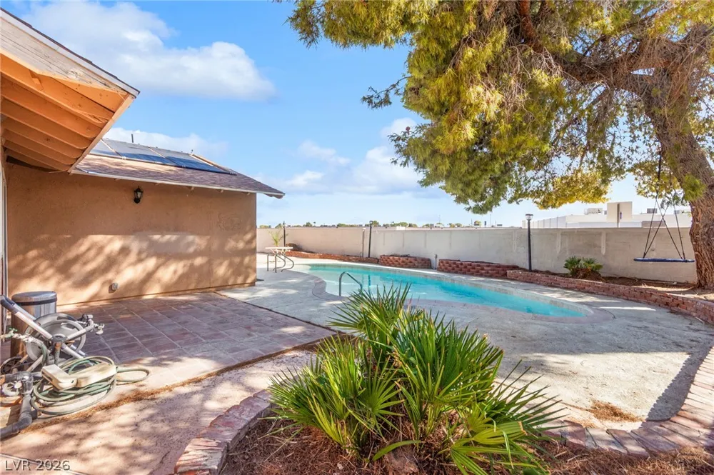 2503 Siesta Avenue Las Vegas, NV 89121