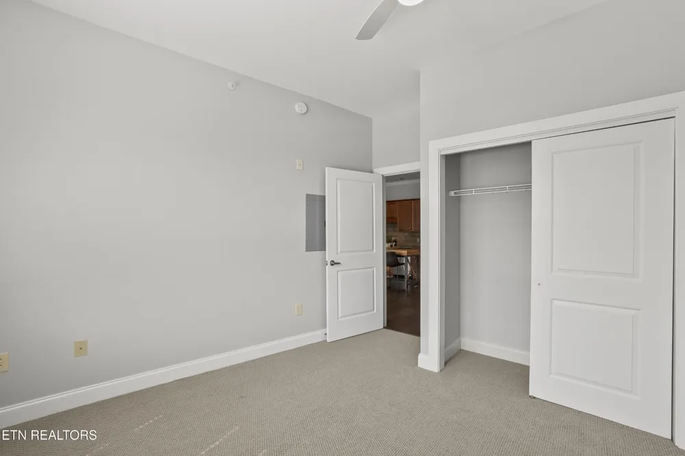 445 W Blount Ave #502 Knoxville, TN 37920