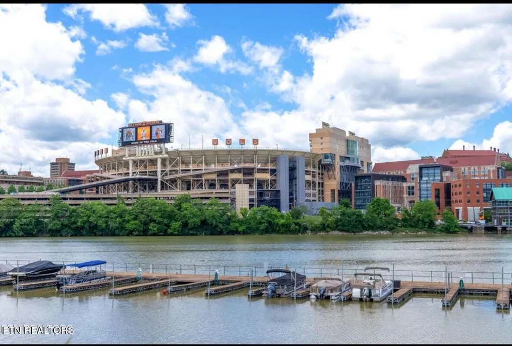 445 W Blount Ave #502 Knoxville, TN 37920