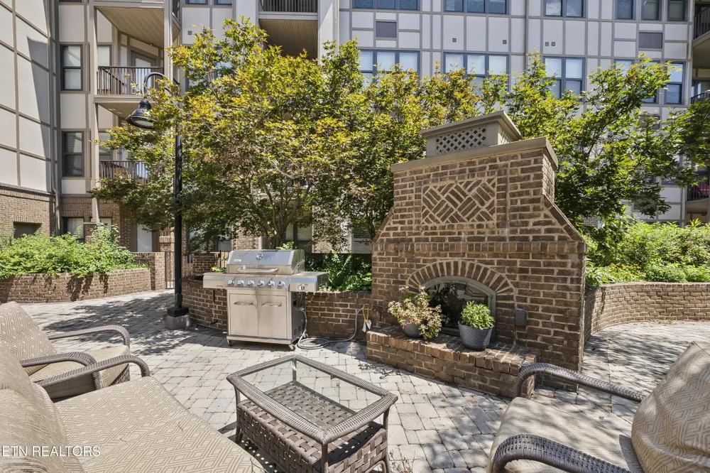 445 W Blount Ave #502 Knoxville, TN 37920