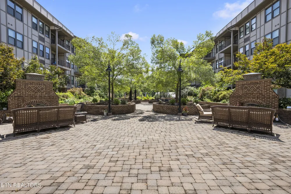 445 W Blount Ave #502 Knoxville, TN 37920