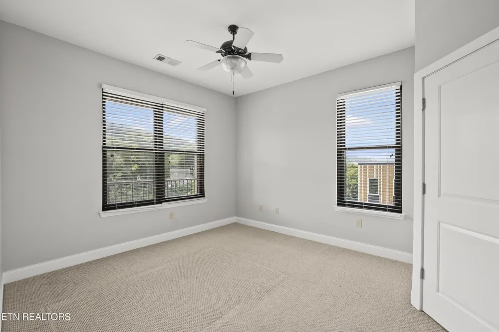 445 W Blount Ave #502 Knoxville, TN 37920