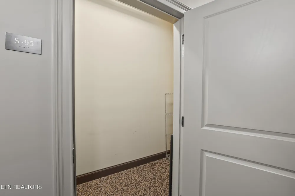 445 W Blount Ave #502 Knoxville, TN 37920