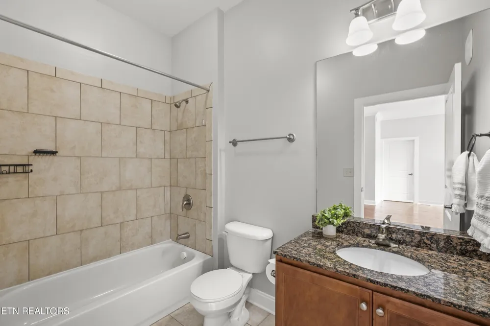445 W Blount Ave #502 Knoxville, TN 37920