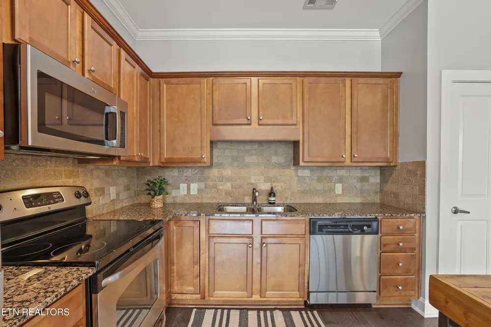 445 W Blount Ave #502 Knoxville, TN 37920