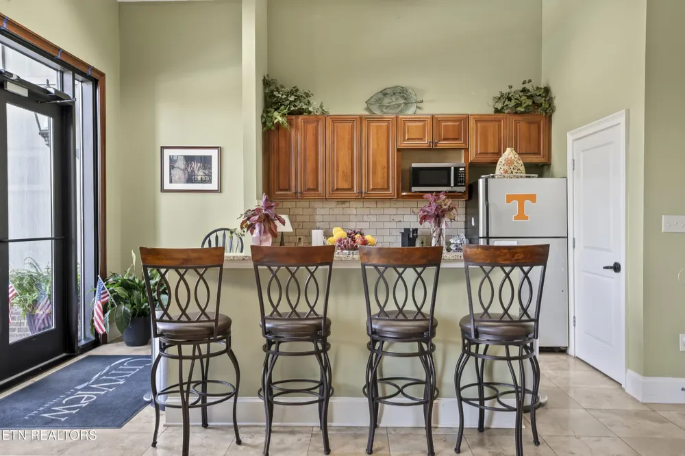 445 W Blount Ave #502 Knoxville, TN 37920