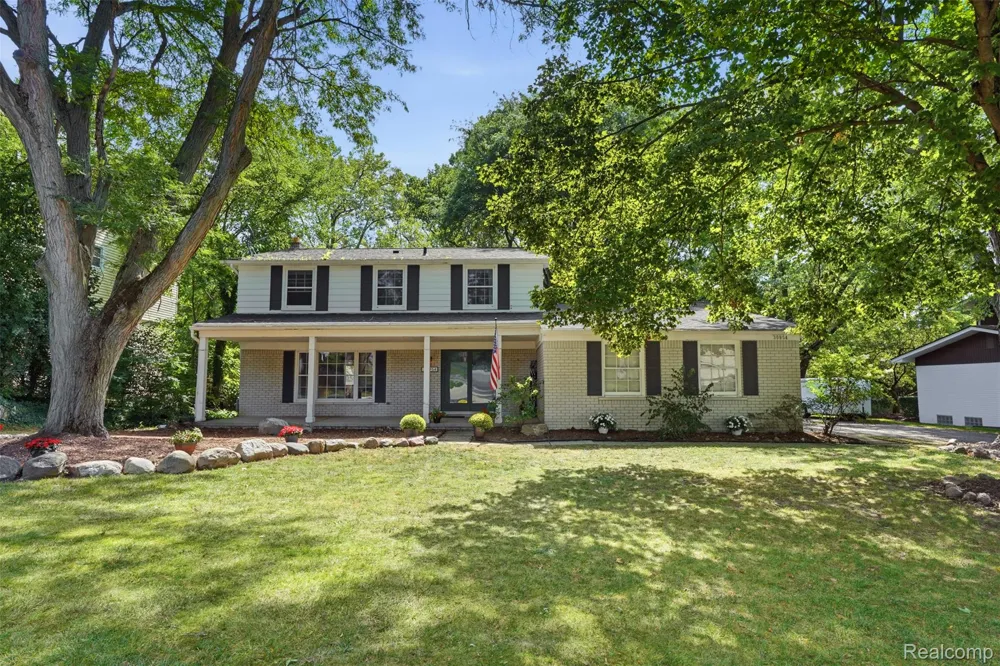 30954 Oak Valley Drive Farmington Hills City, MI 48331