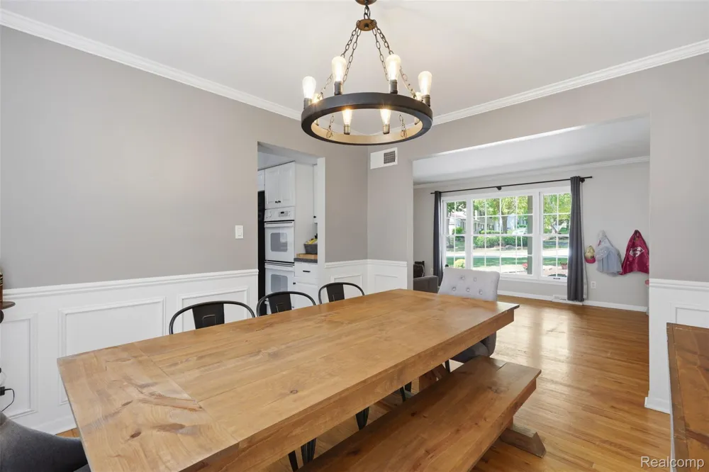 30954 Oak Valley Drive Farmington Hills City, MI 48331