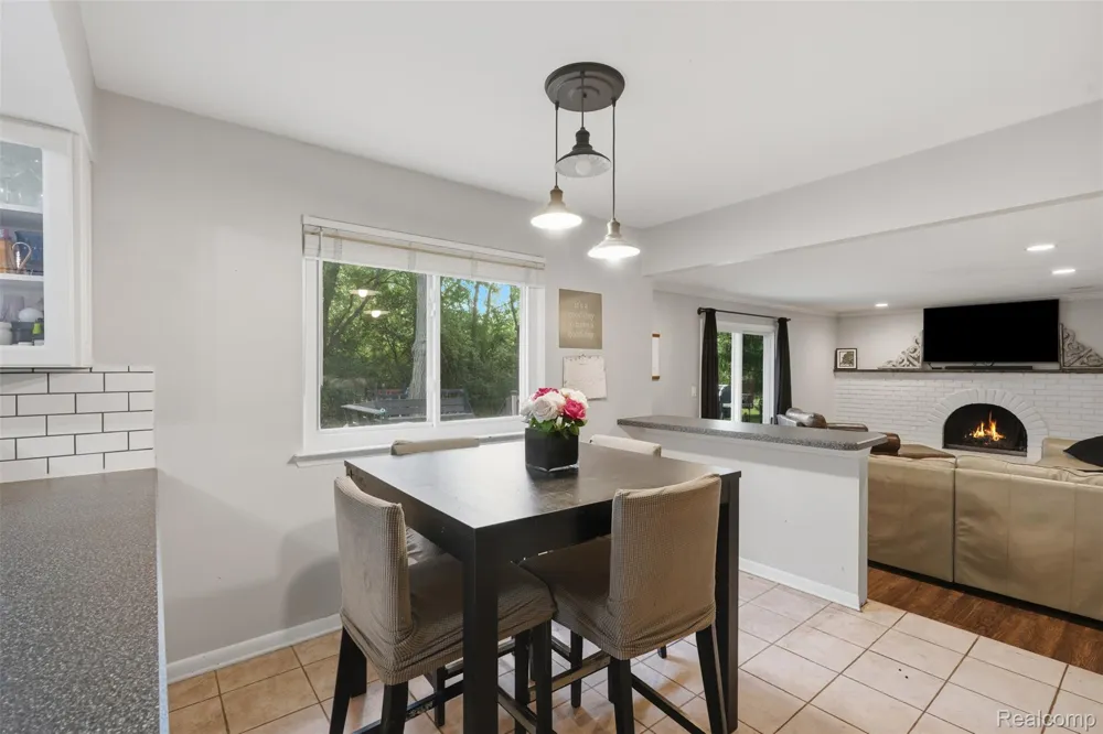 30954 Oak Valley Drive Farmington Hills City, MI 48331