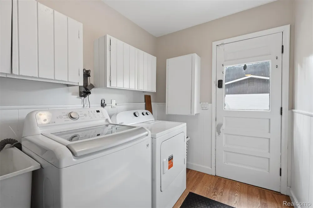 30954 Oak Valley Drive Farmington Hills City, MI 48331