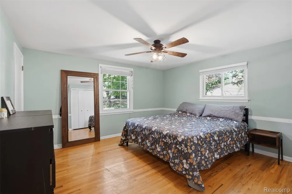 30954 Oak Valley Drive Farmington Hills City, MI 48331