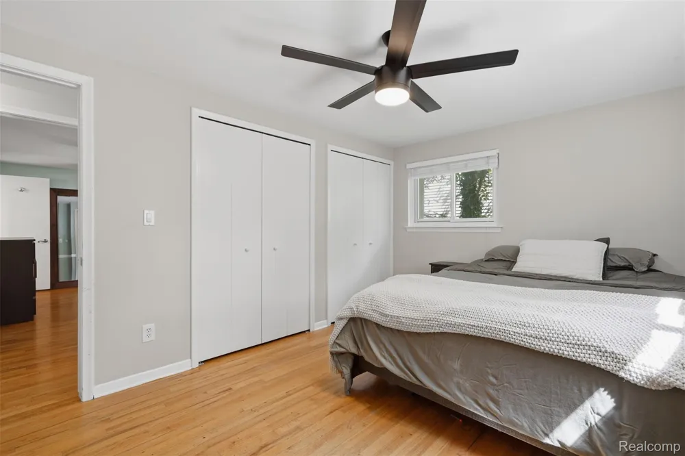30954 Oak Valley Drive Farmington Hills City, MI 48331