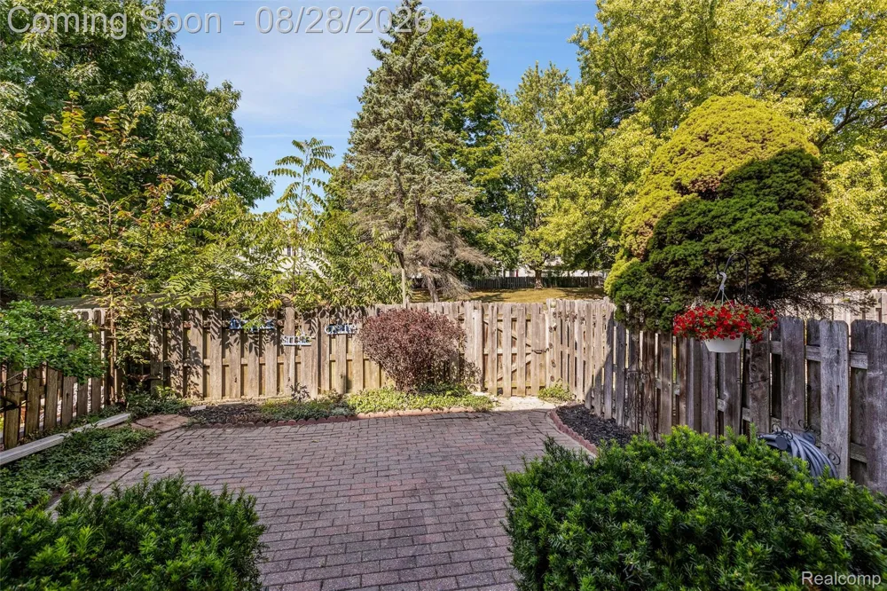 42754 Lyric Court Northville Township, MI 48167