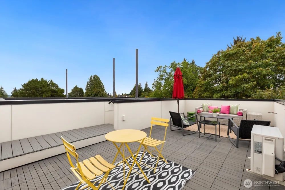 8370 Loyal  Way NW #C Seattle, WA 98117
