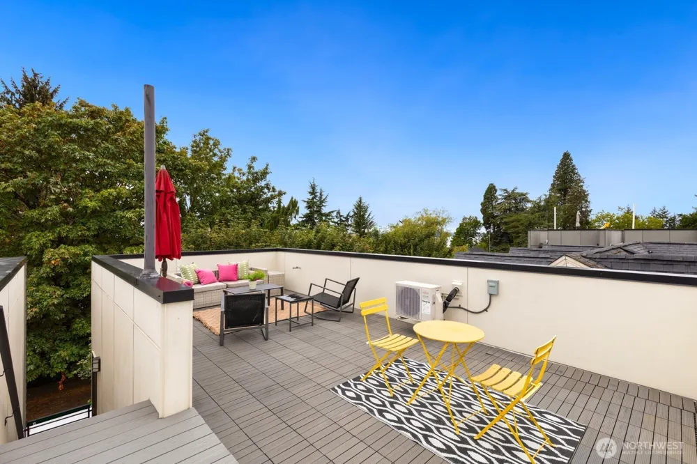 8370 Loyal  Way NW #C Seattle, WA 98117