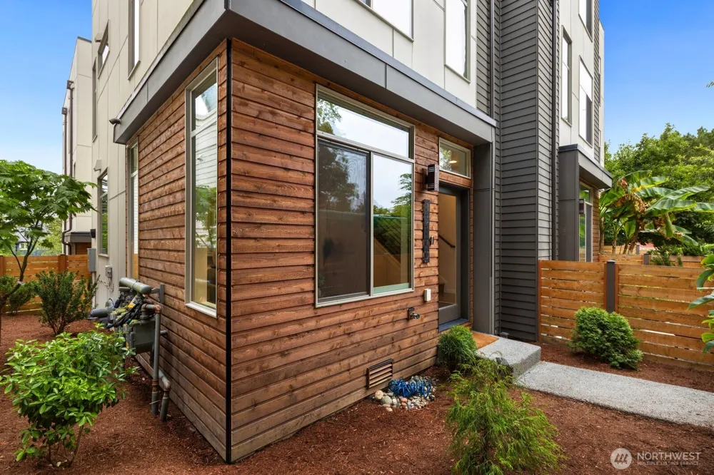 8370 Loyal  Way NW #C Seattle, WA 98117