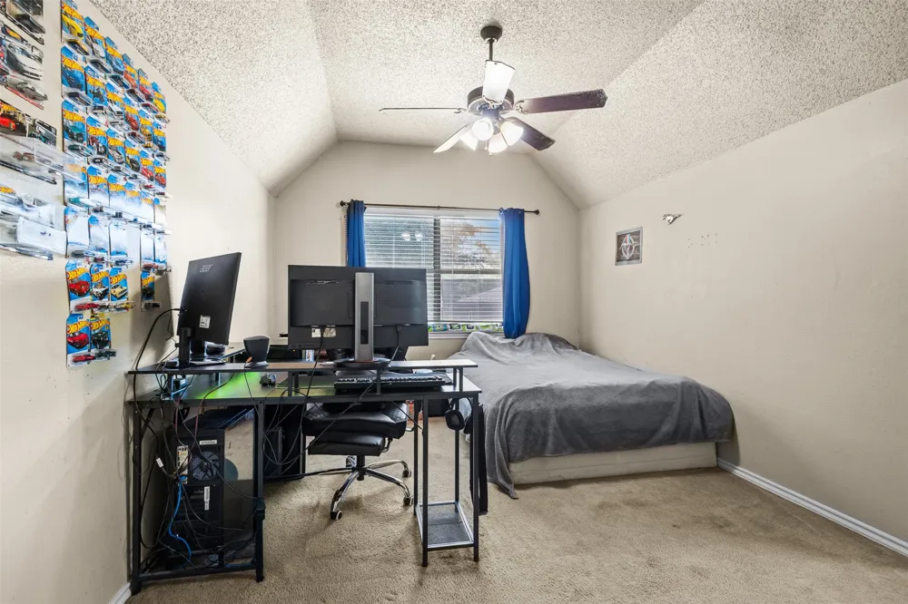4219 Pleasant Oaks Court Arlington, TX 76016