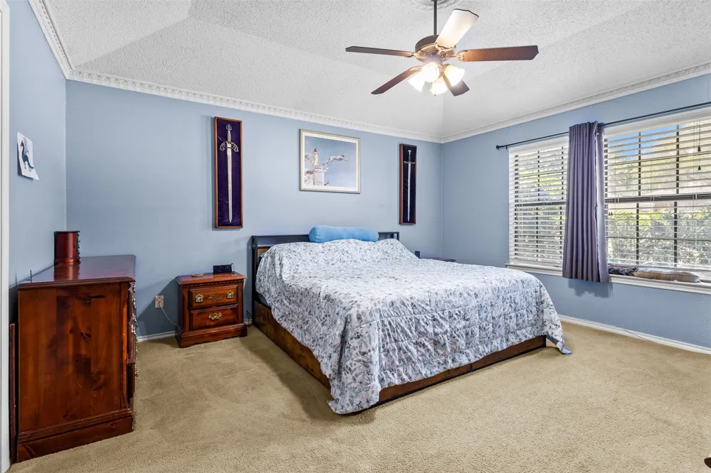 4219 Pleasant Oaks Court Arlington, TX 76016