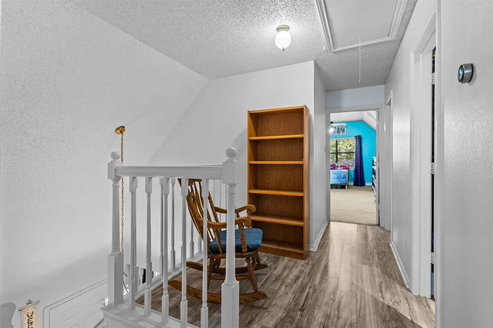 4219 Pleasant Oaks Court Arlington, TX 76016