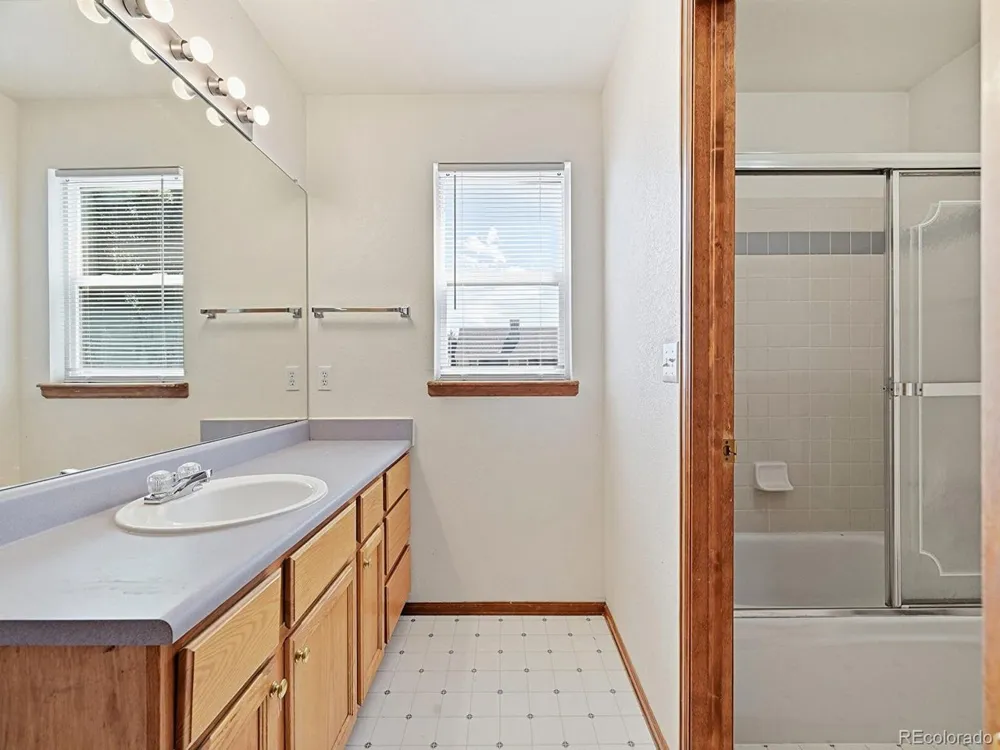4934 S Danube Street Aurora, CO 80015