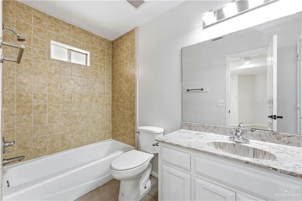 1005 W Praline Drive Pharr, TX 78577