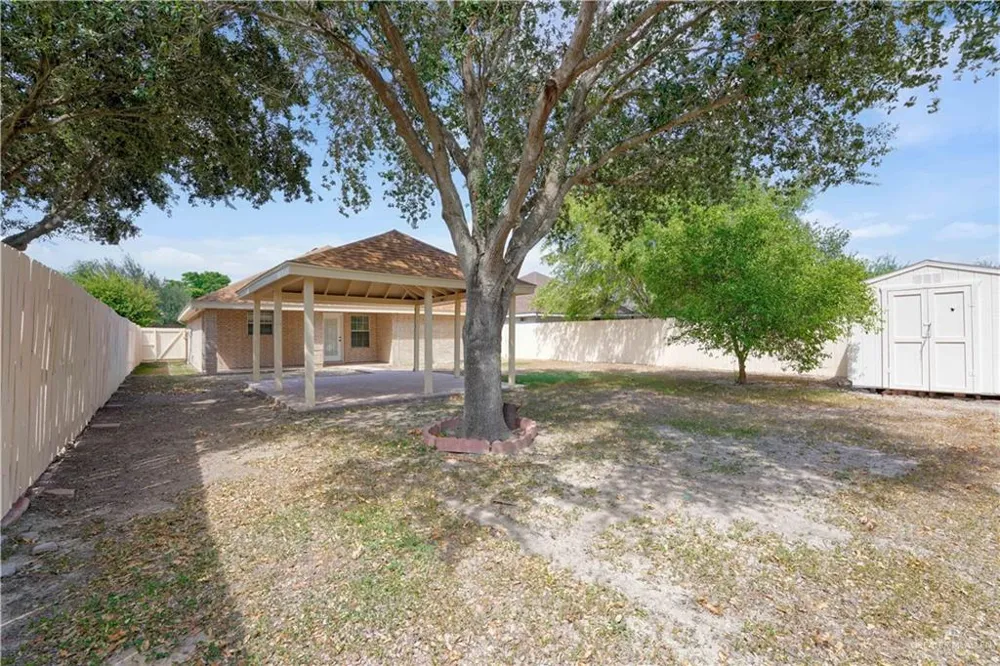 1005 W Praline Drive Pharr, TX 78577