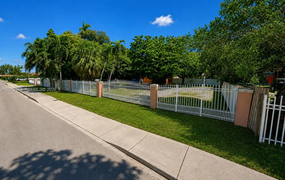 13265 Alexandria Dr Opa-Locka, FL 33054