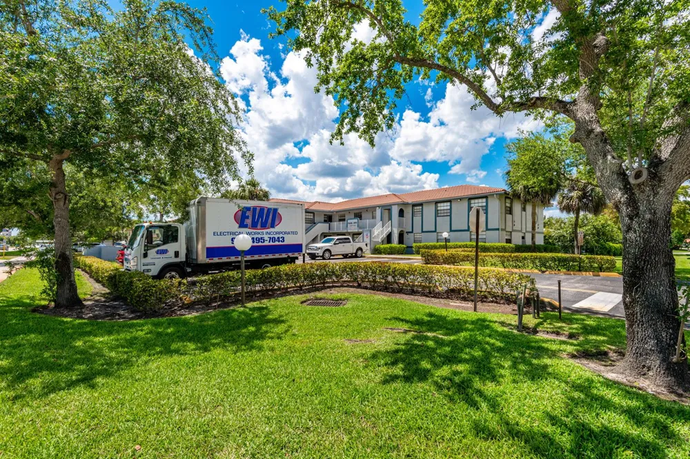 10675 Royal Palm Boulevard Coral Springs, FL 33065