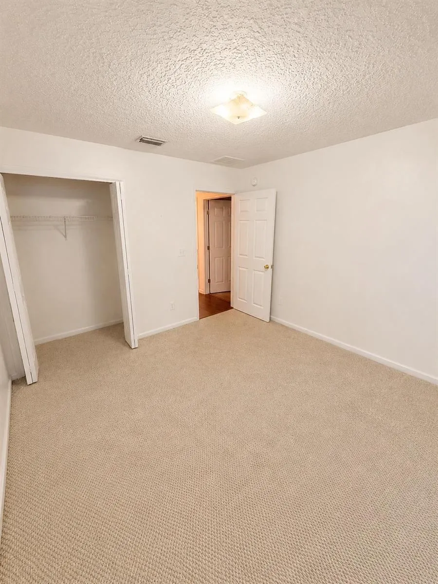 5260 COLLINS ROAD #308 Jacksonville, FL 32244