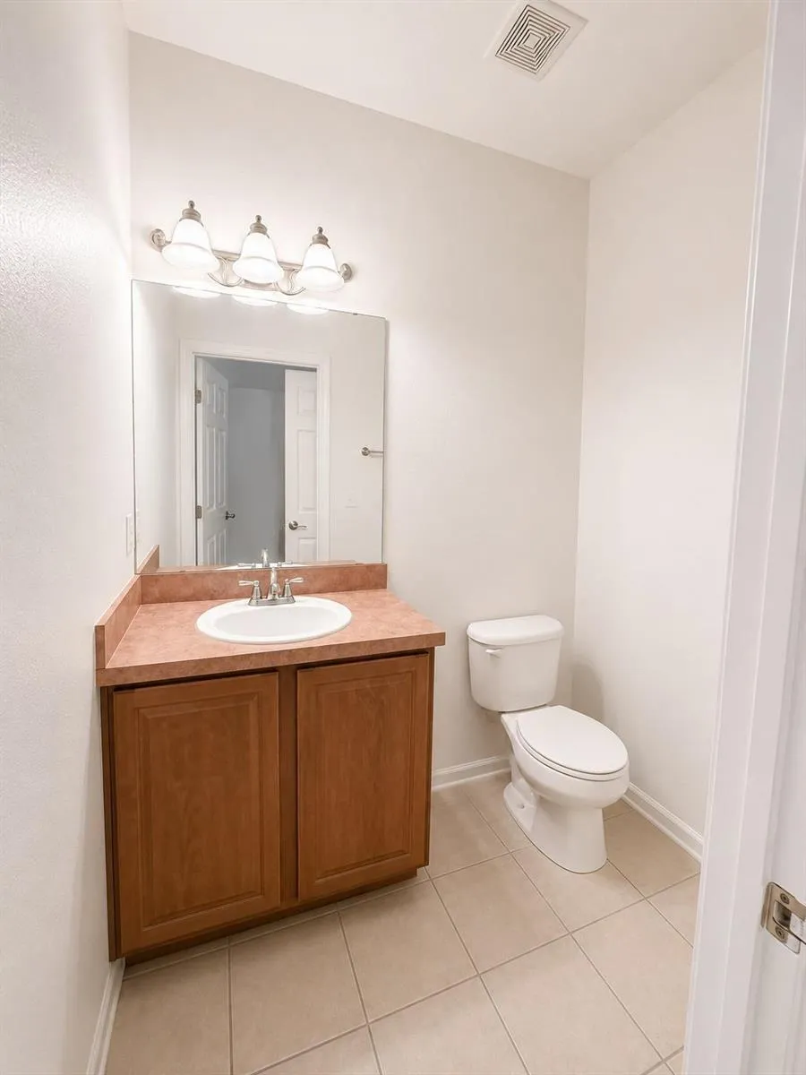 5260 COLLINS ROAD #308 Jacksonville, FL 32244