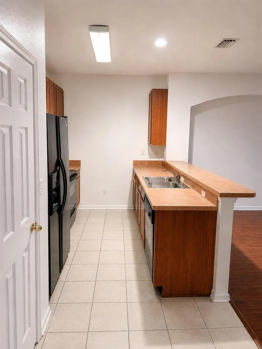 5260 COLLINS ROAD #308 Jacksonville, FL 32244