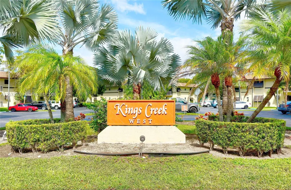 7975 SW 86th St #206 Miami, FL 33143